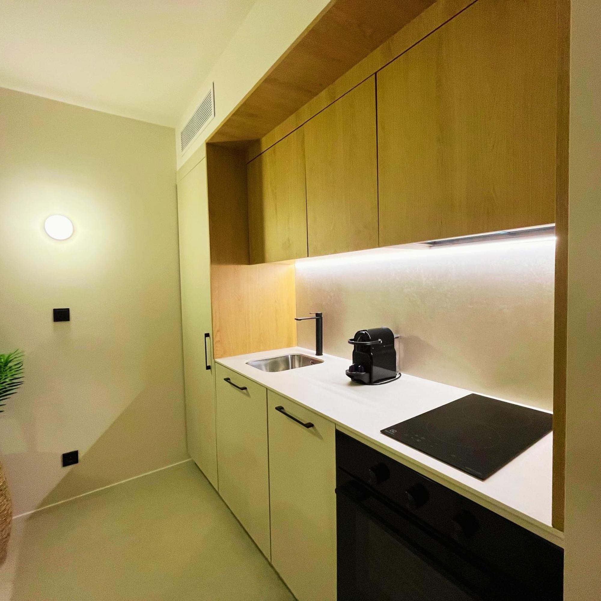 Studio Apartment