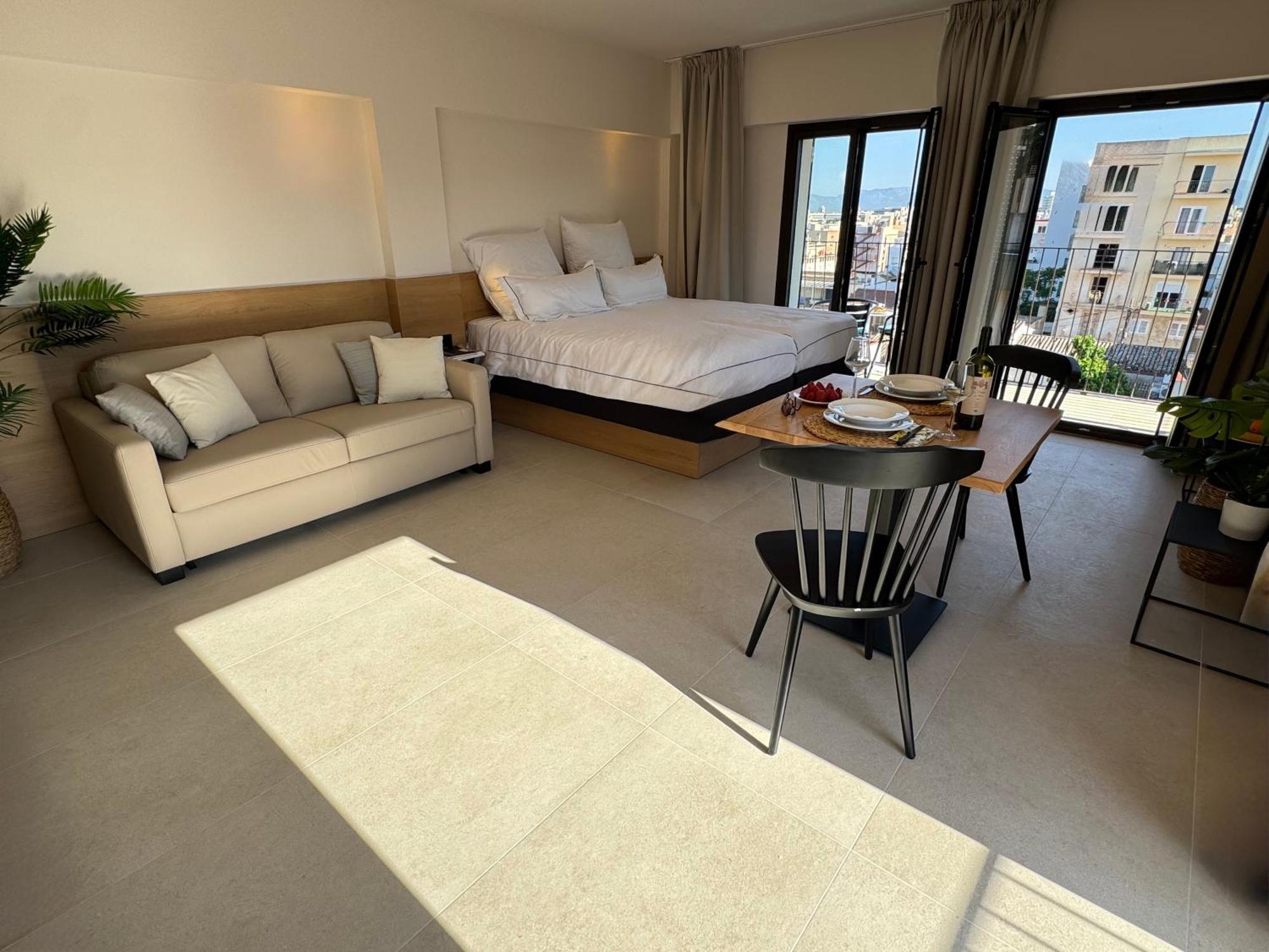 Penthouse Panoramic View Partial Sea View